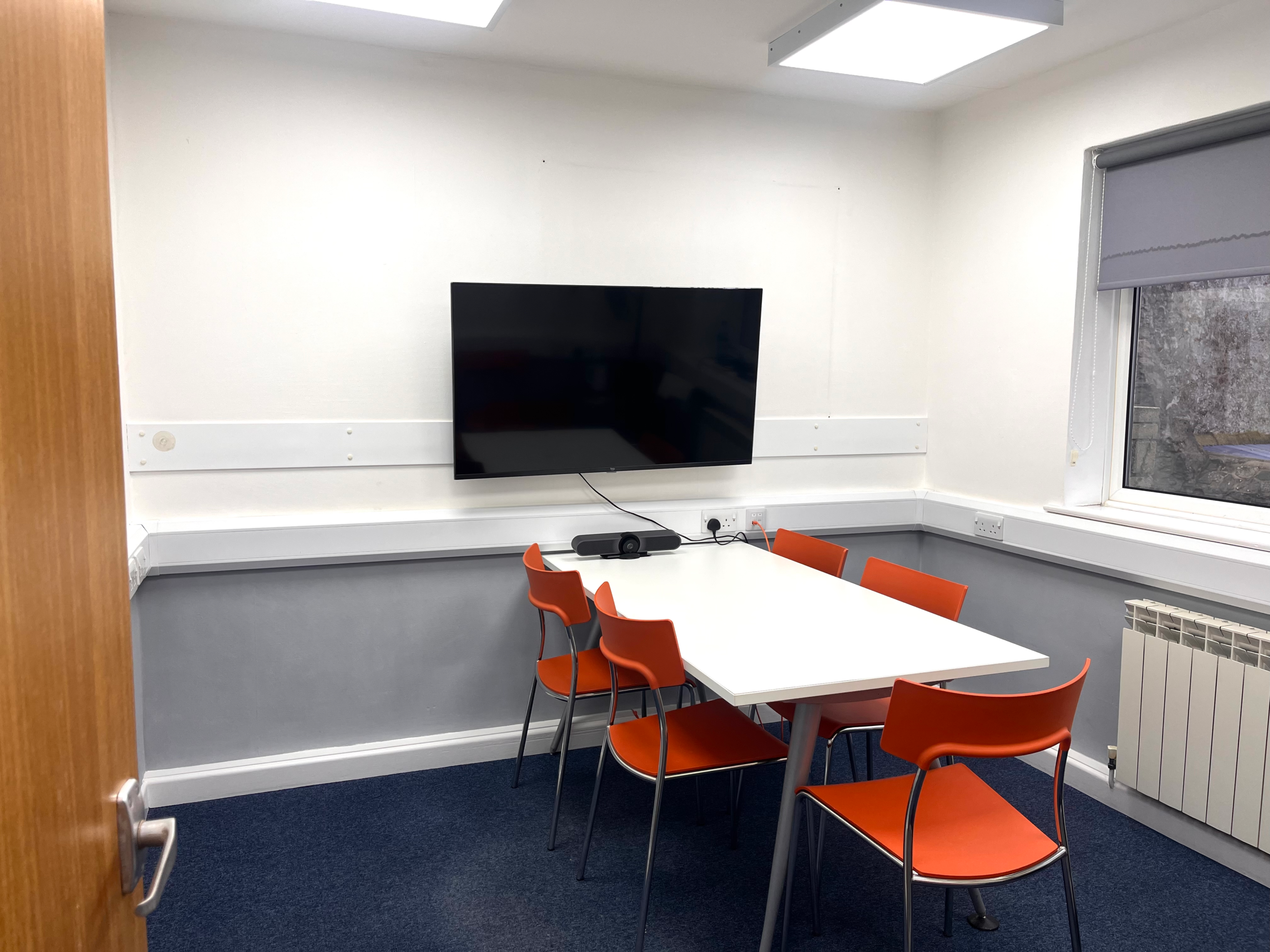 Meeting rooms on Alderney: Bookable spaces, amenities and pricing